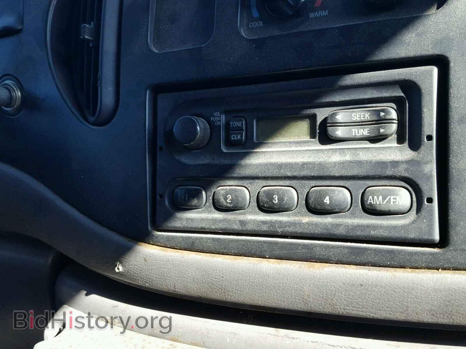 2000 FORD ECONOLINE - VIN: 1FTNE24L3YHB50673 - Photo 9