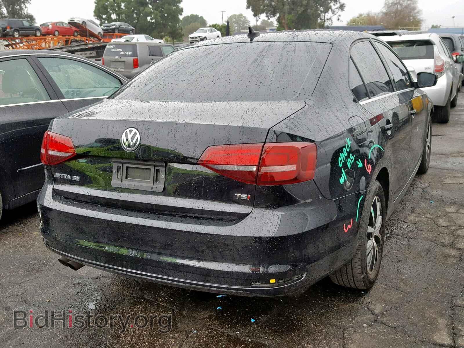 2017 VOLKSWAGEN JETTA - VIN: 3VWDB7AJ2HM396448 - Фото 4