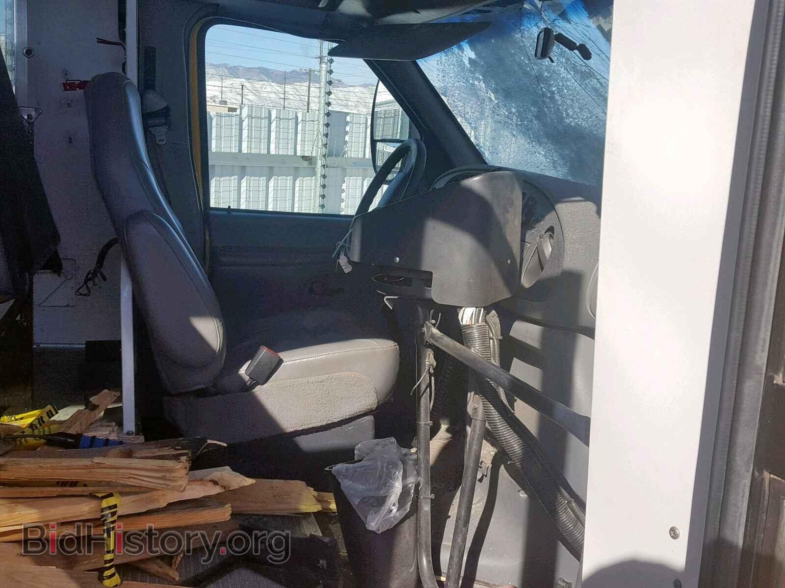 2006 FORD ECONOLINE - VIN: 1FDXE45PX6HB24120 - Фото 5