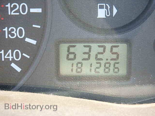 2005 FORD FOCUS - VIN: 1FAFP36NX5W300049 - Фото 8