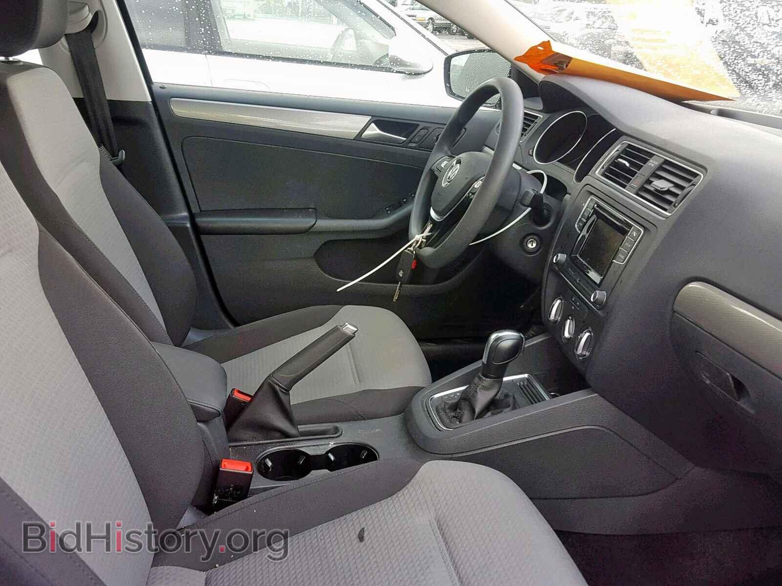 2017 VOLKSWAGEN JETTA - VIN: 3VW2B7AJ2HM355583 - Photo 5