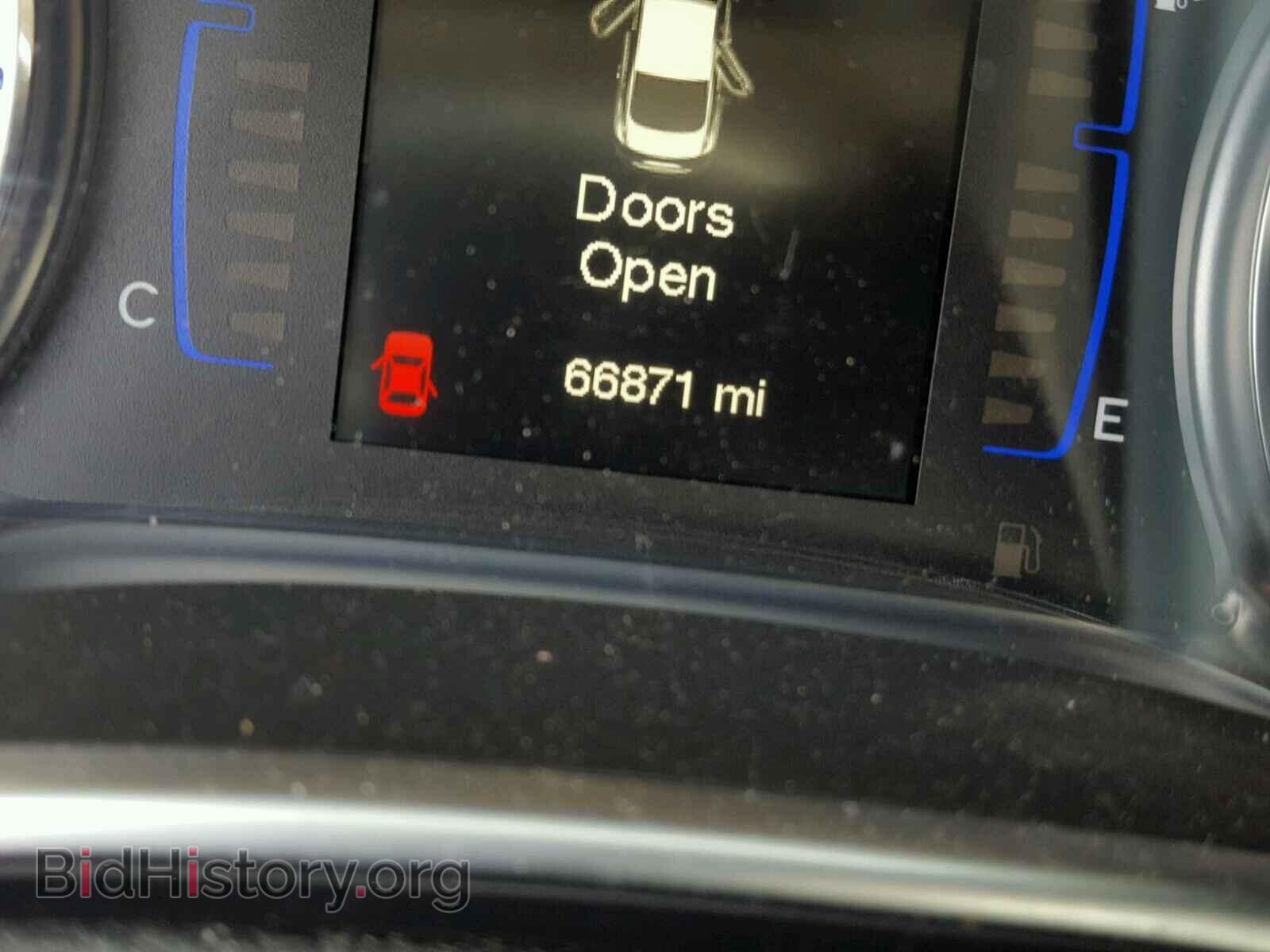 2015 CHRYSLER 200 - VIN: 1C3CCCAB8FN596366 - Photo 8