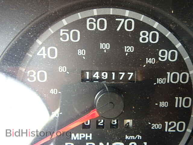 2000 FORD CROWN VIC - VIN: 2FAFP73W3YX136124 - Фото 8