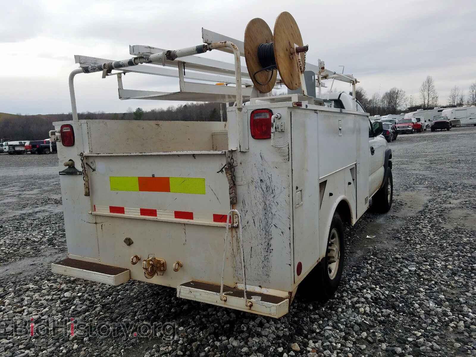 2006 CHEVROLET SILVERADO - VIN: 1GBHC24U96E149297 - Photo 4