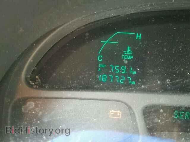 2002 CADILLAC DEVILLE - VIN: 1G6KD54YX2U130246 - Photo 8