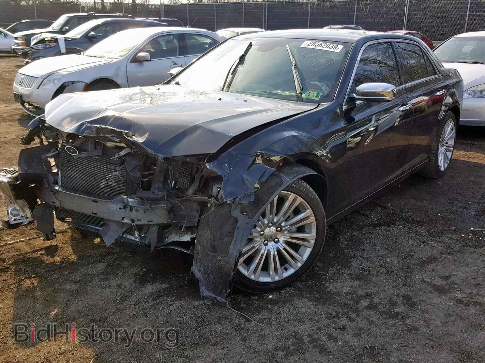 2011 CHRYSLER 300 - VIN: 2C3CA6CT6BH514943 - Фото 2