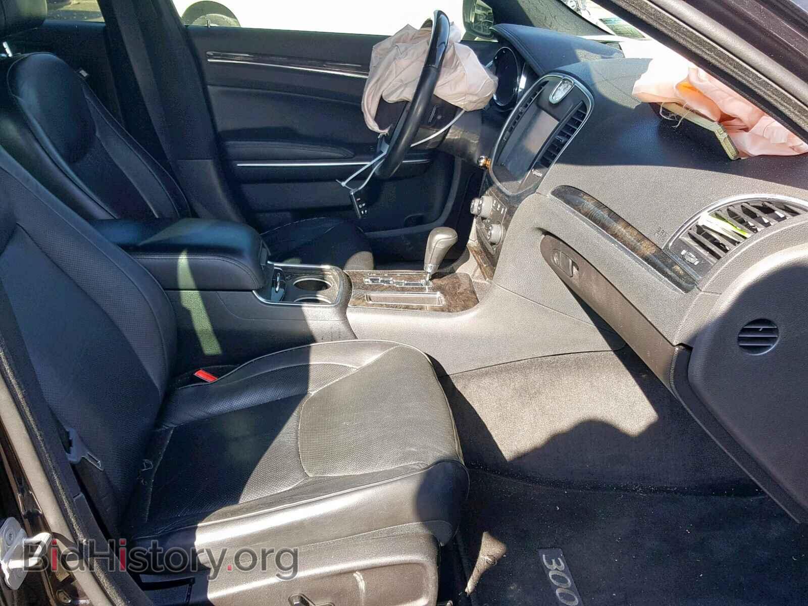 2011 CHRYSLER 300 - VIN: 2C3CA6CT6BH514943 - Фото 5
