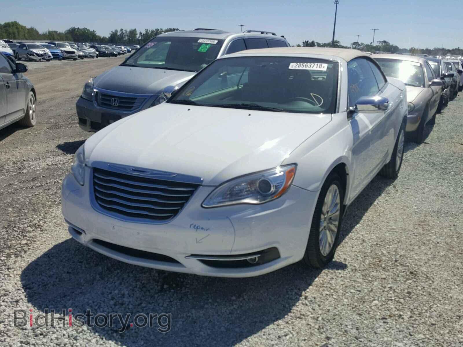 2011 CHRYSLER 200 - VIN: 1C3BC7EG4BN624683 - Фото 2