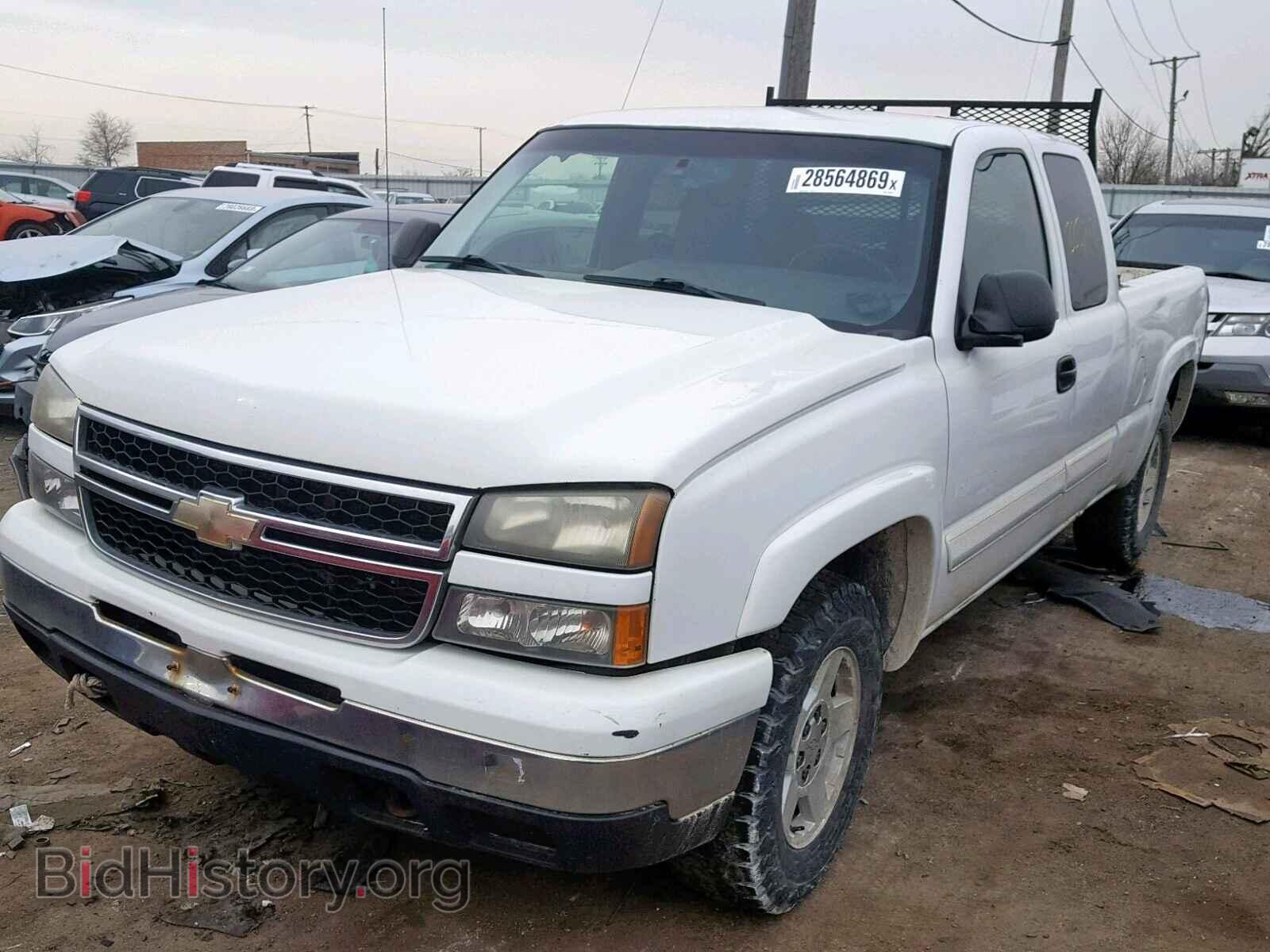 2006 CHEVROLET SILVERADO - VIN: 1GCEK19B16Z187666 - Фото 2