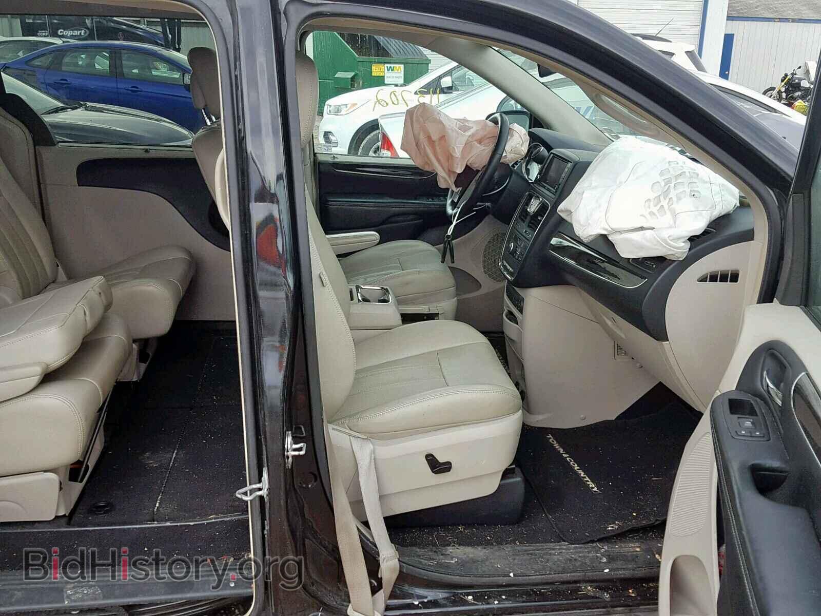 2011 CHRYSLER TOWN & COU - VIN: 2A4RR8DG2BR676603 - Photo 5