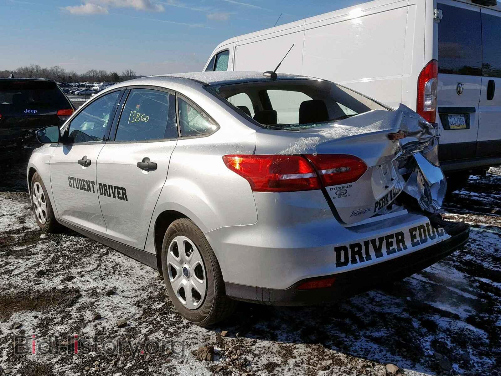 2017 FORD FOCUS - VIN: 1FADP3E27HL327617 - Фото 3