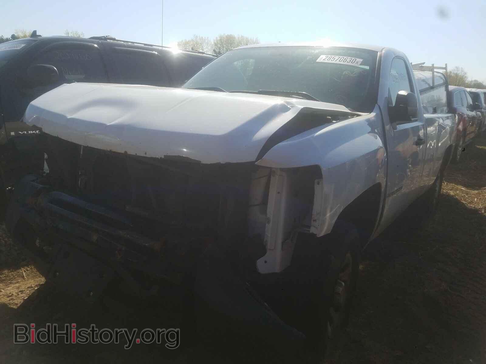 2010 CHEVROLET SILVERADO - VIN: 1GCPCPEX3AZ259762 - Фото 2