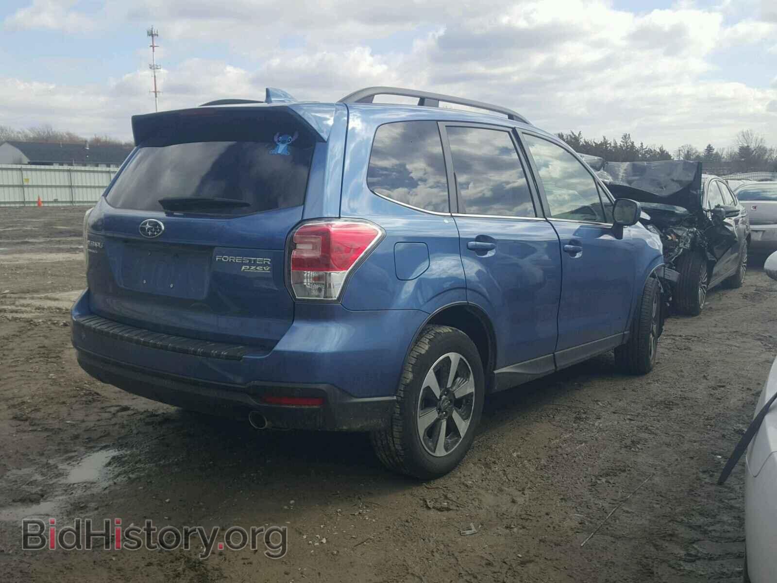 2017 SUBARU FORESTER - VIN: JF2SJARC2HH434427 - Фото 4