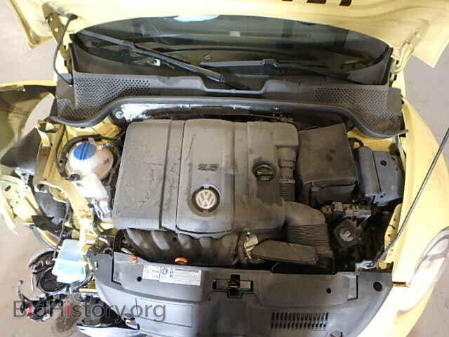2012 VOLKSWAGEN BEETLE - VIN: 3VWJX7AT4CM609155 - Фото 7