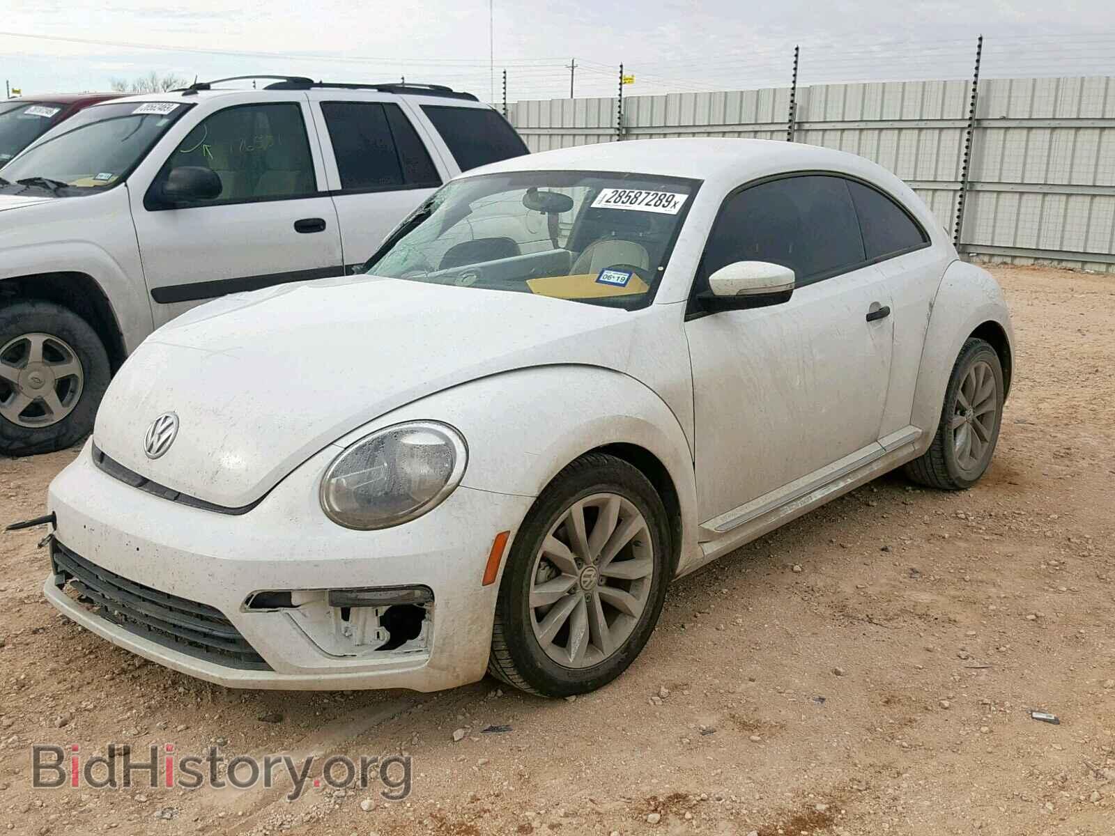 2017 VOLKSWAGEN BEETLE - VIN: 3VWF17AT0HM625111 - Фото 2