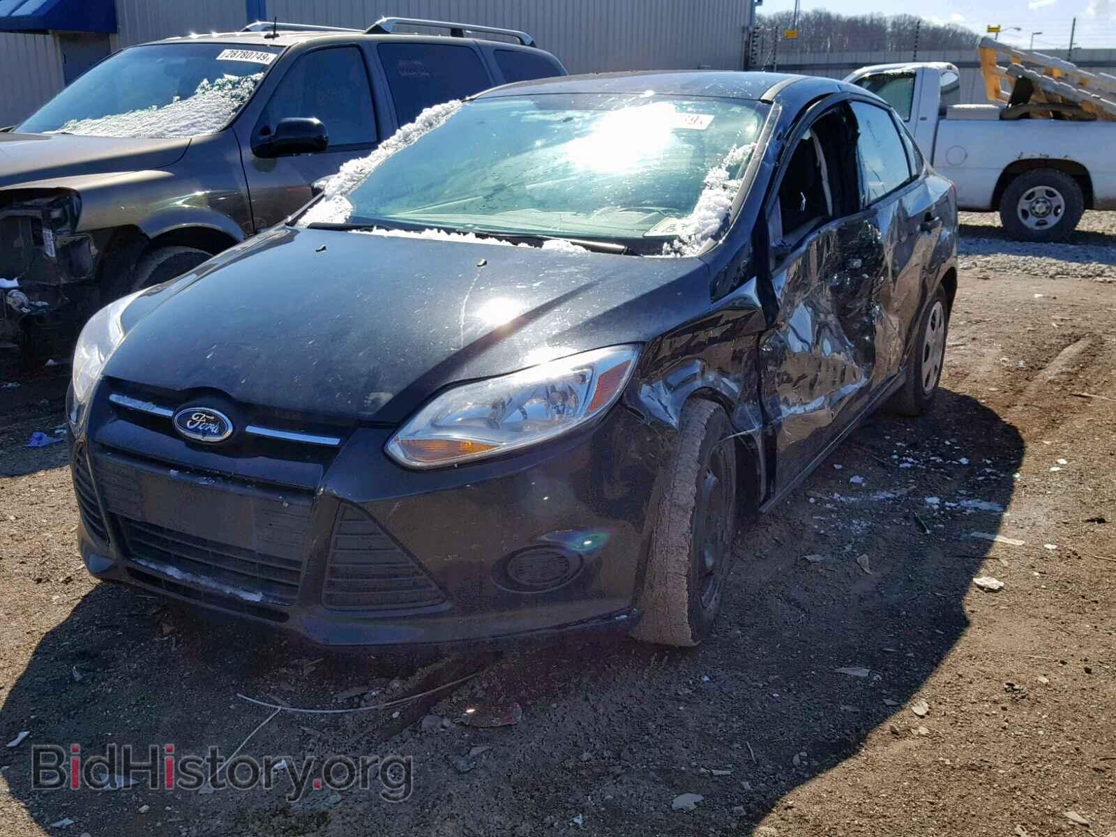 2013 FORD FOCUS - VIN: 1FADP3E27DL168835 - Фото 2