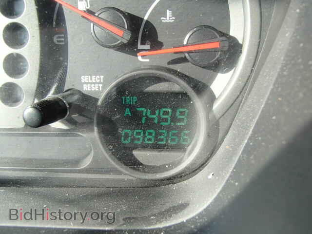 2005 HONDA PILOT - VIN: 5FNYF18535B054084 - Фото 8