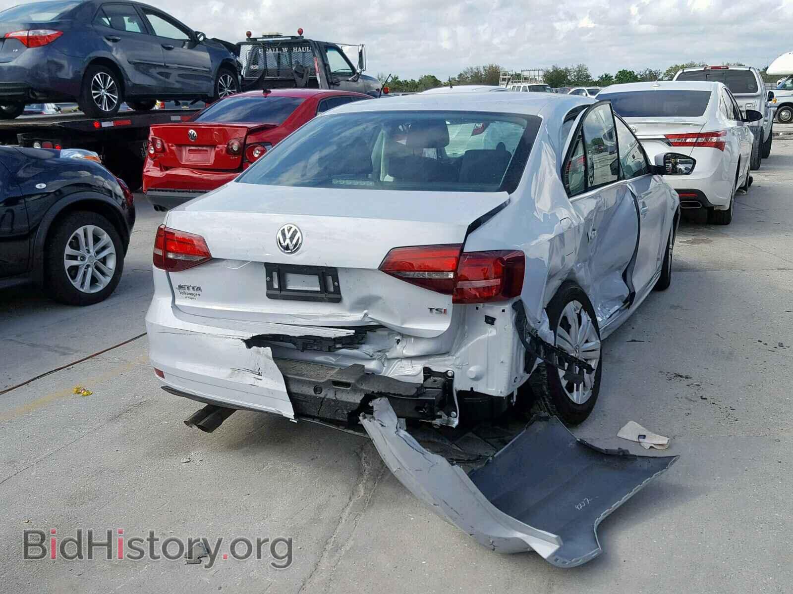 2017 VOLKSWAGEN JETTA - VIN: 3VW2B7AJ8HM374316 - Фото 4