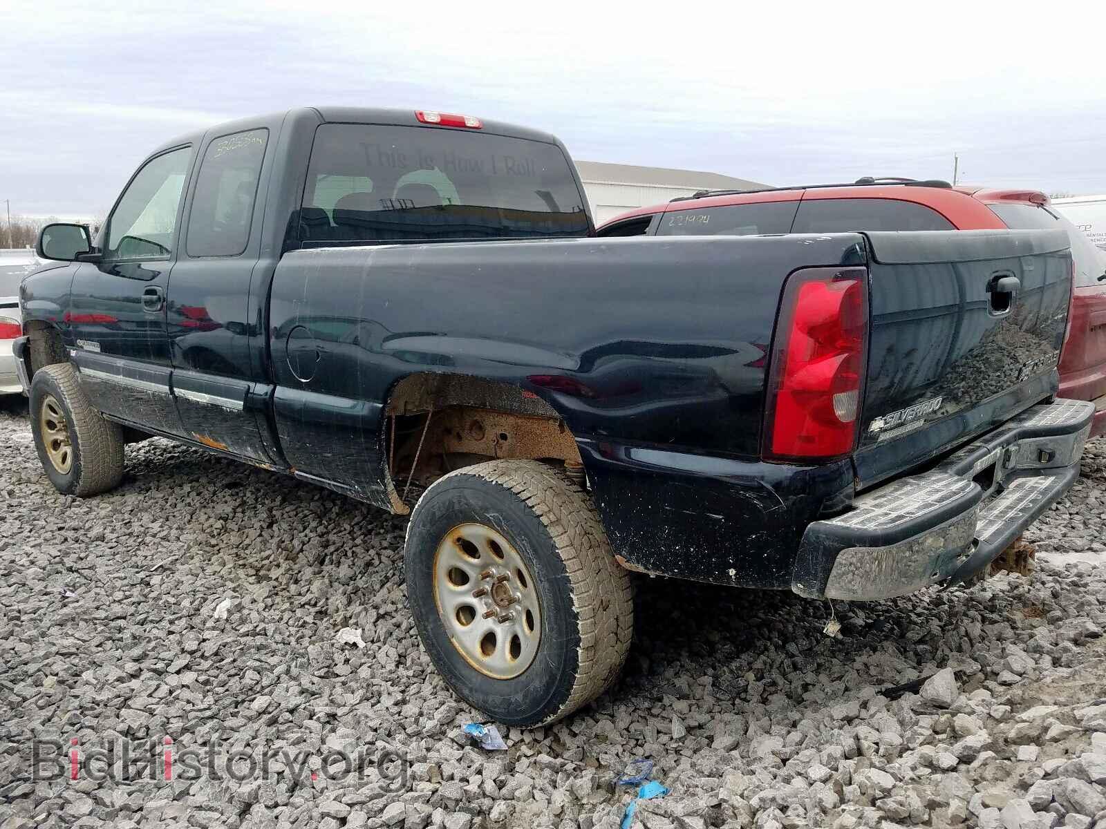 2005 CHEVROLET SILVERADO - VIN: 2GCEC19V751274194 - Фото 3