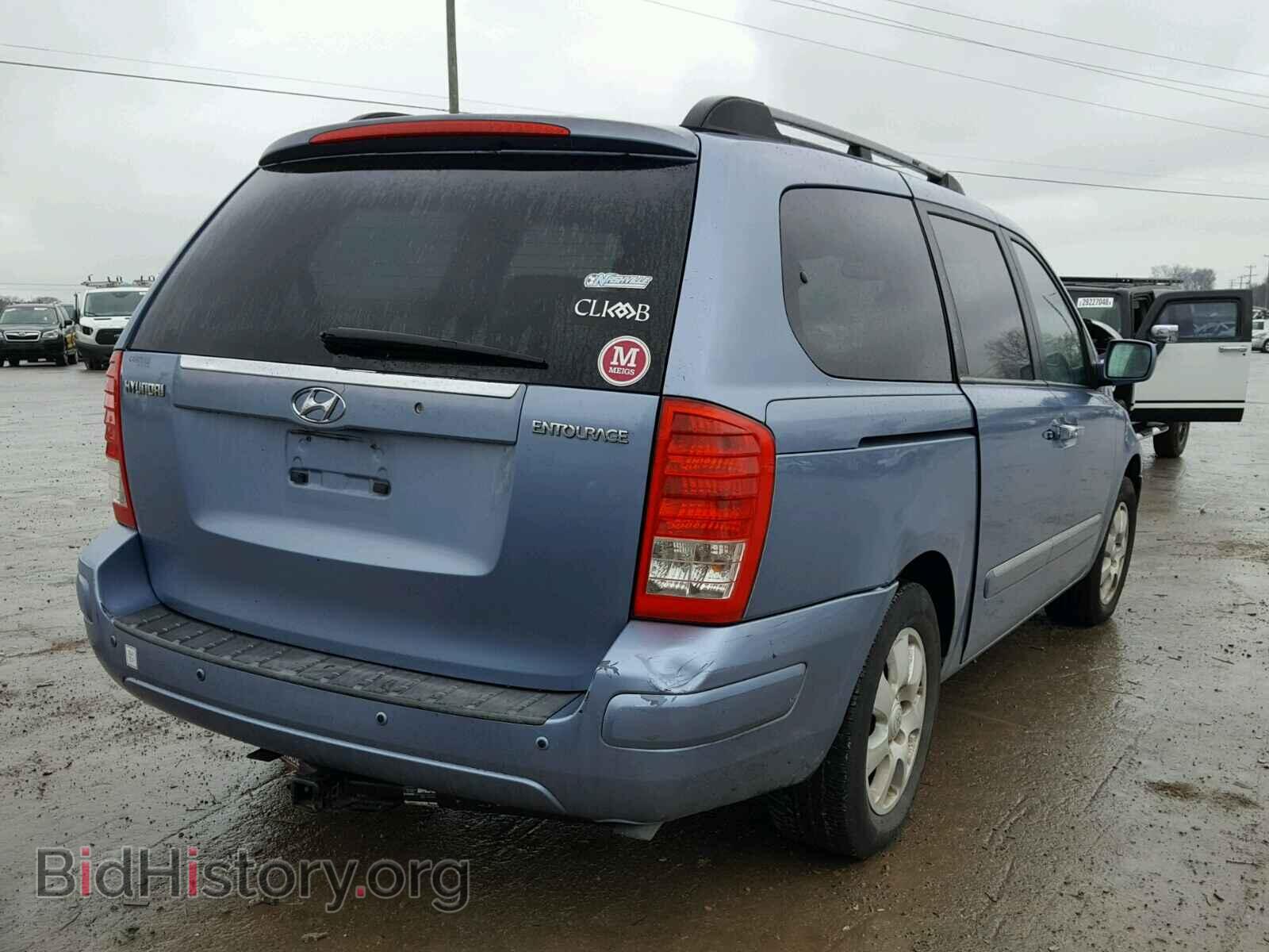 2007 HYUNDAI ENTOURAGE - VIN: KNDMC233676028239 - Фото 4