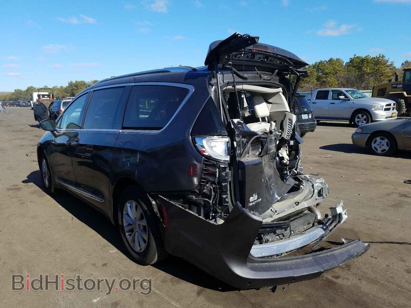 2019 CHRYSLER PACIFICA - VIN: 2C4RC1BG4KR523898 - Фото 3