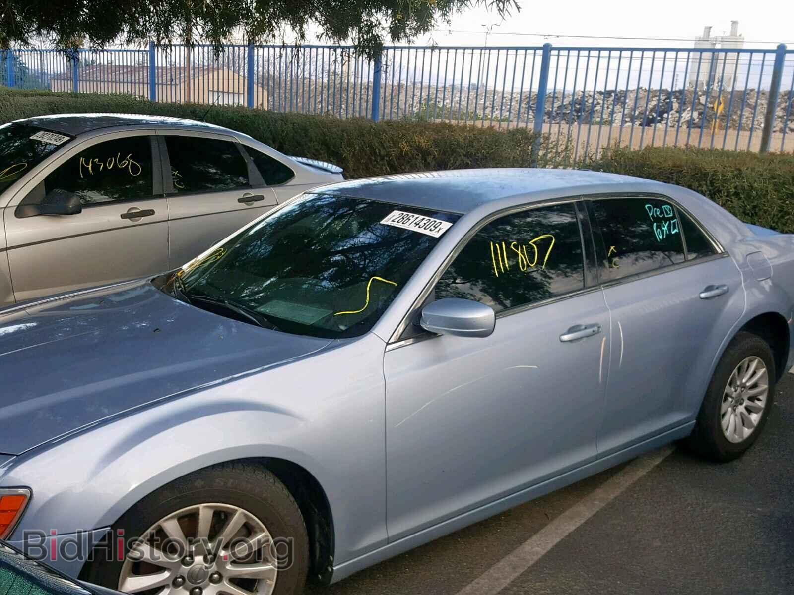 2012 CHRYSLER 300 - VIN: 2C3CCAAG9CH153275 - Фото 2
