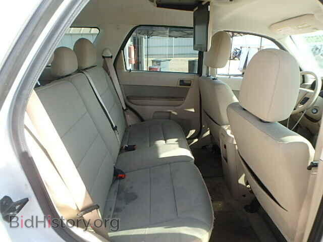 2011 FORD ESCAPE - VIN: 1FMCU0D75BKA87700 - Photo 6
