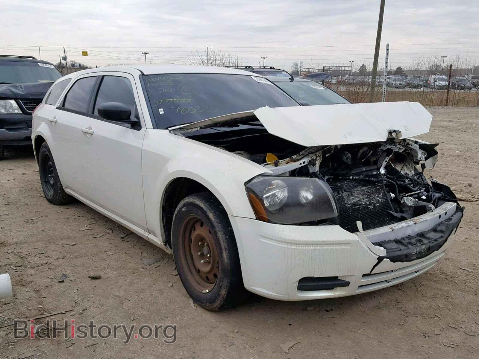 Photo  - DODGE MAGNUM 2007