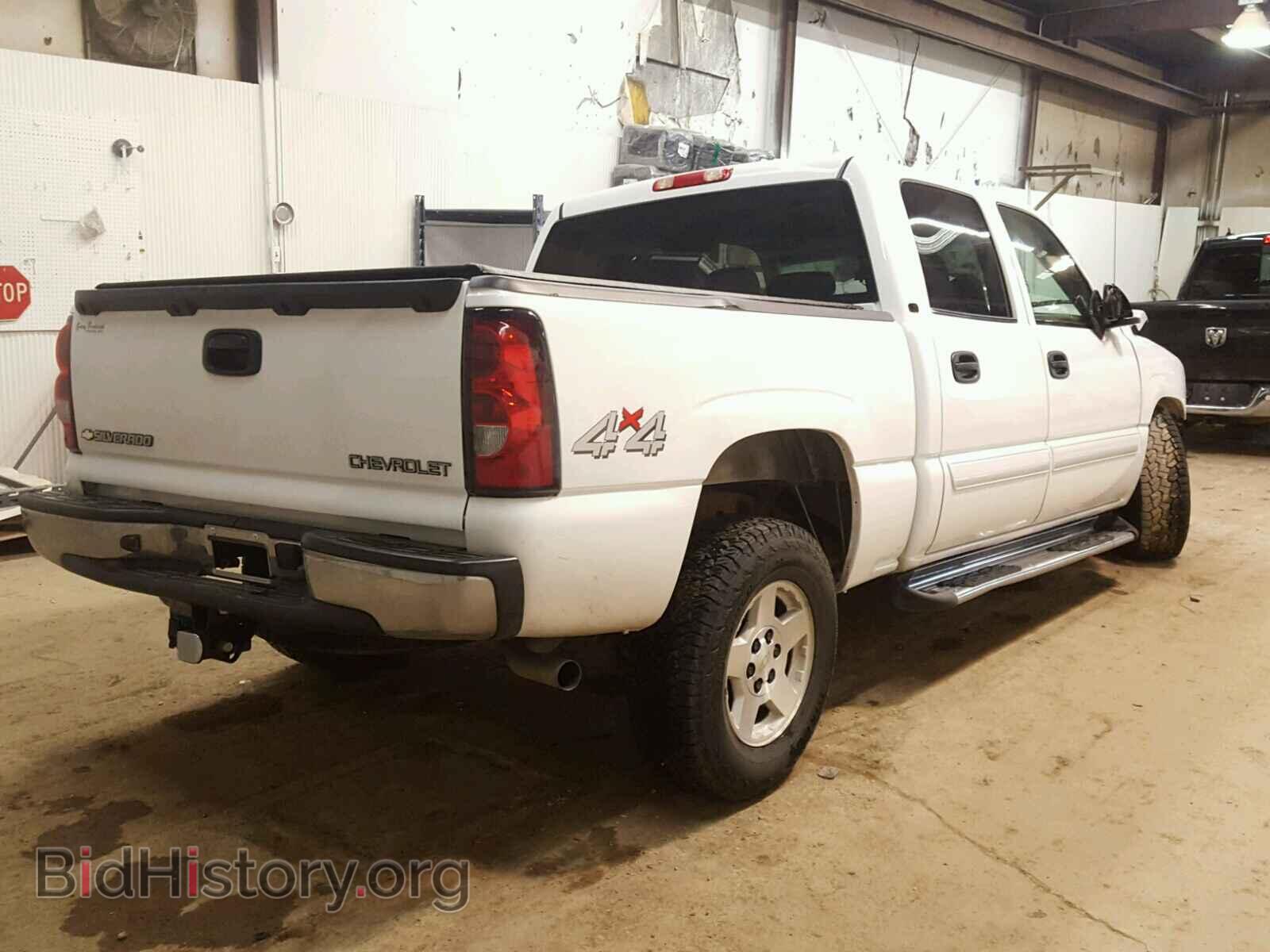 2005 CHEVROLET SILVERADO - VIN: 2GCEK13T751279082 - Фото 4