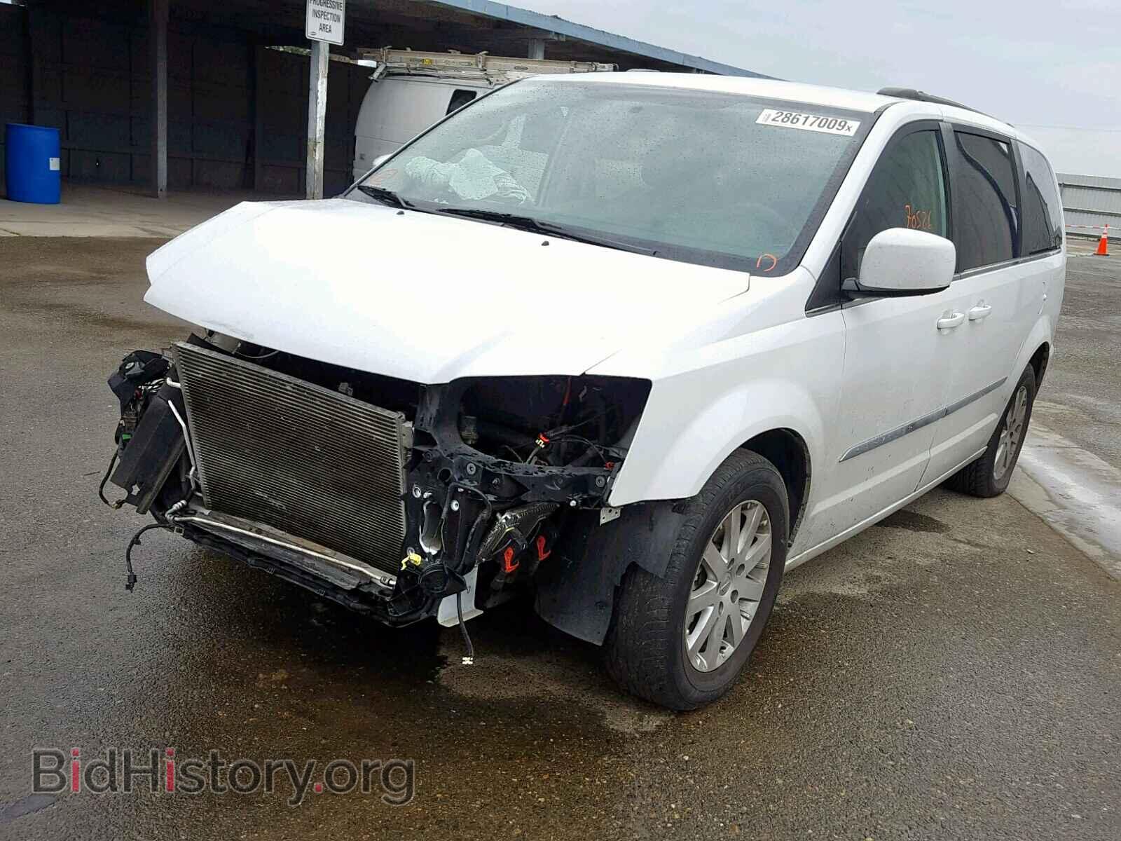 2016 CHRYSLER TOWN & COU - VIN: 2C4RC1BG7GR299842 - Фото 2