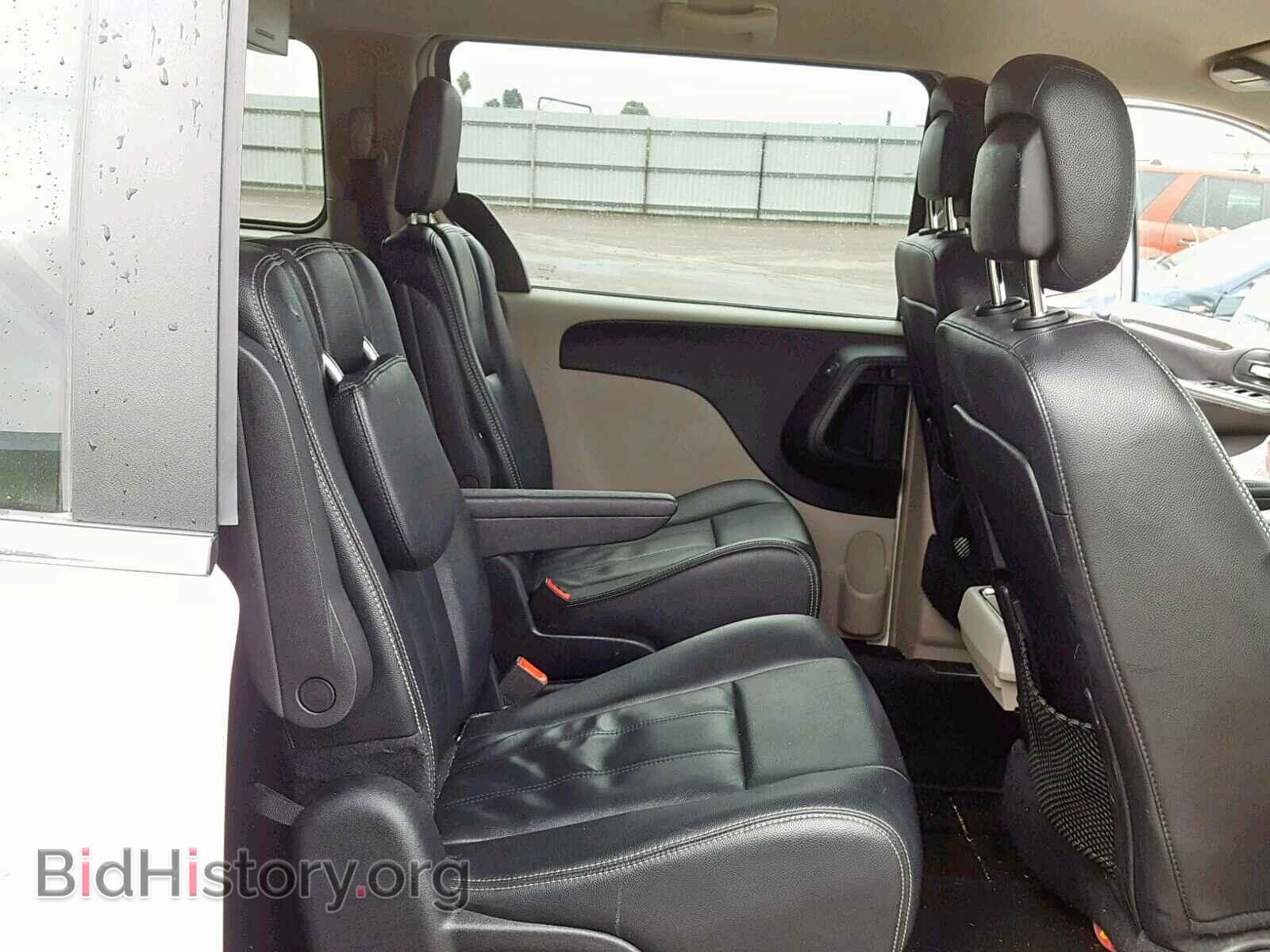 2016 CHRYSLER TOWN & COU - VIN: 2C4RC1BG7GR299842 - Фото 6