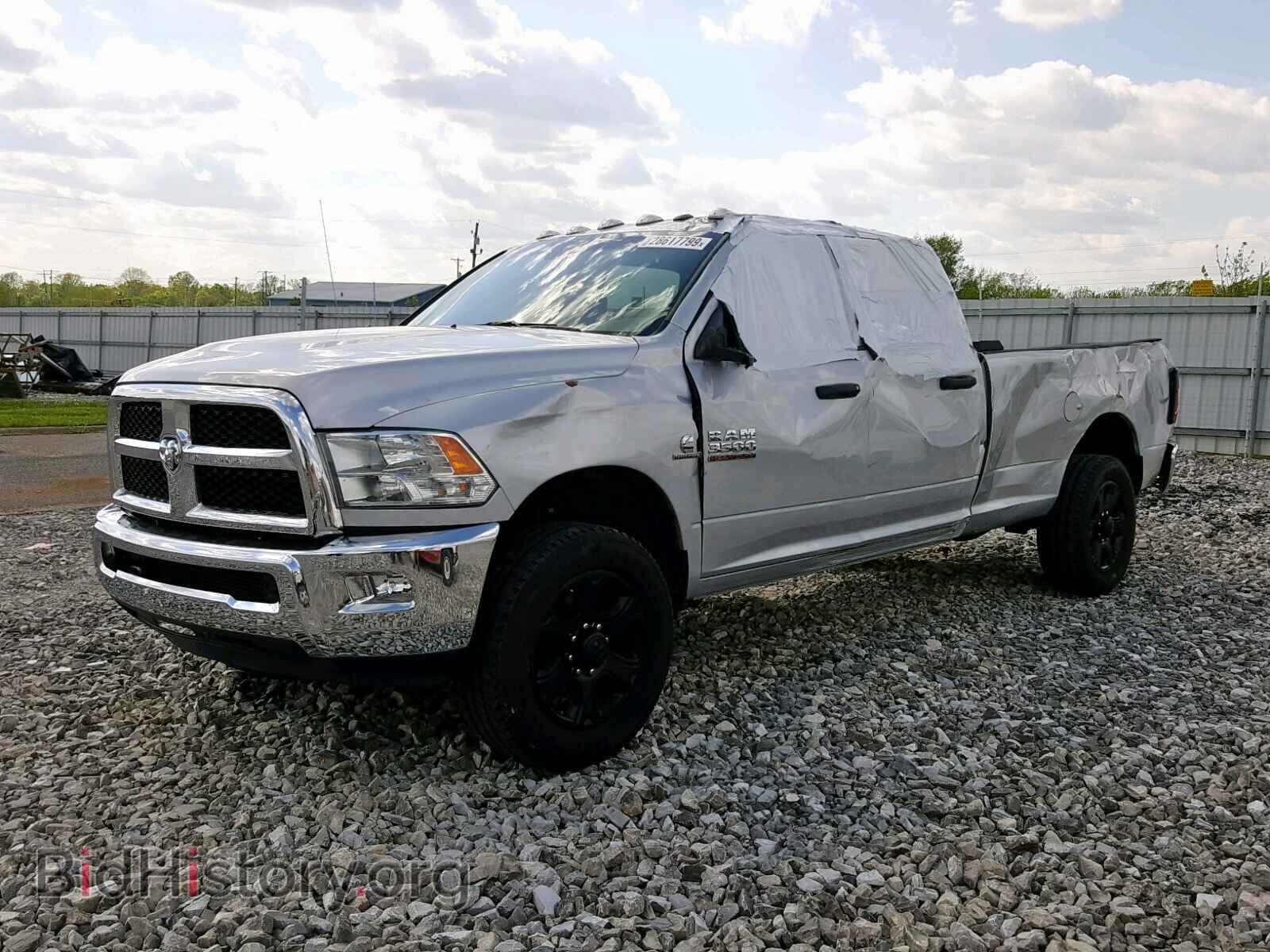 2017 RAM 3500 ST - VIN: 3C63R3GL4HG577505 - Фото 2