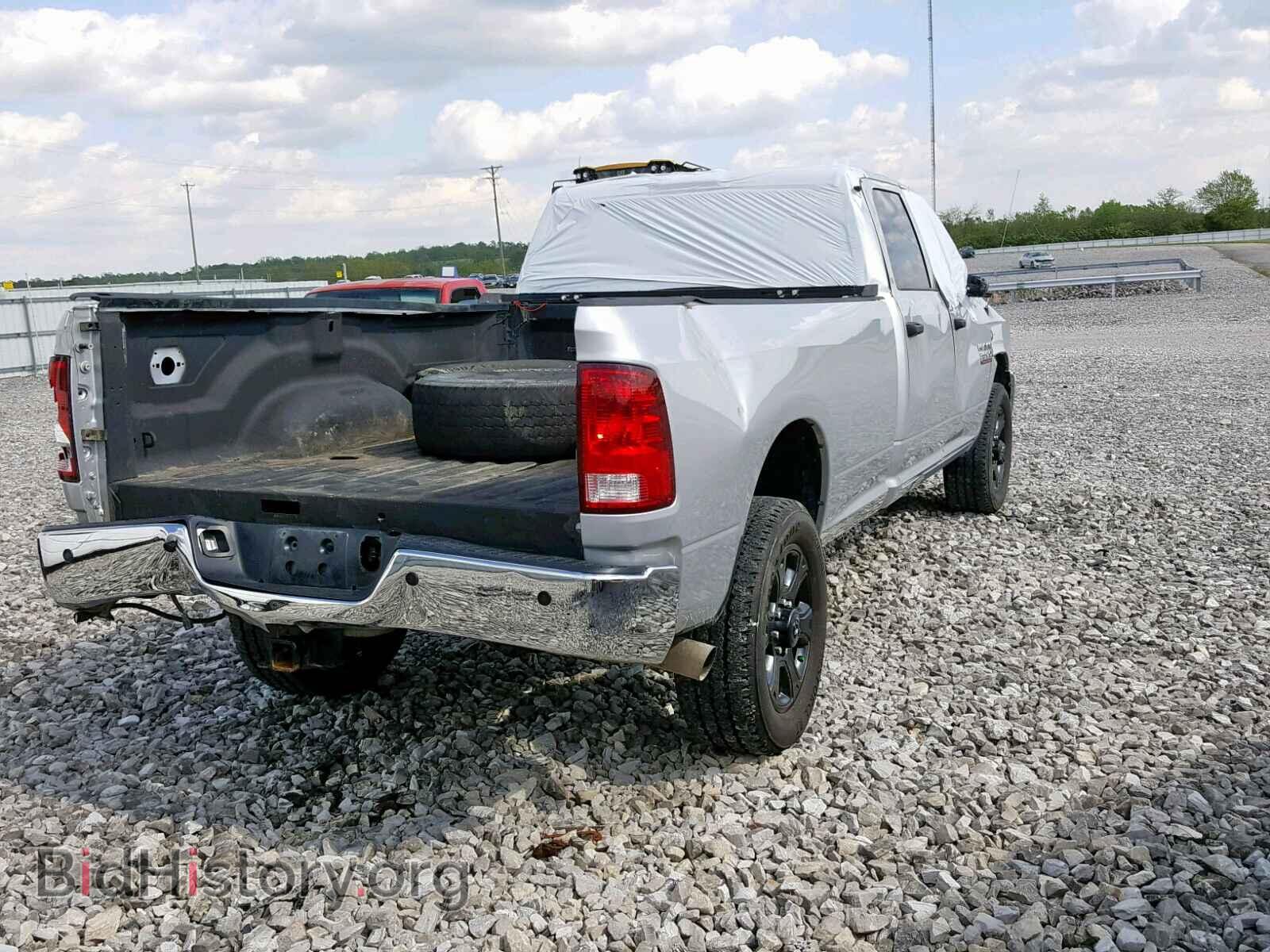 2017 RAM 3500 ST - VIN: 3C63R3GL4HG577505 - Фото 4