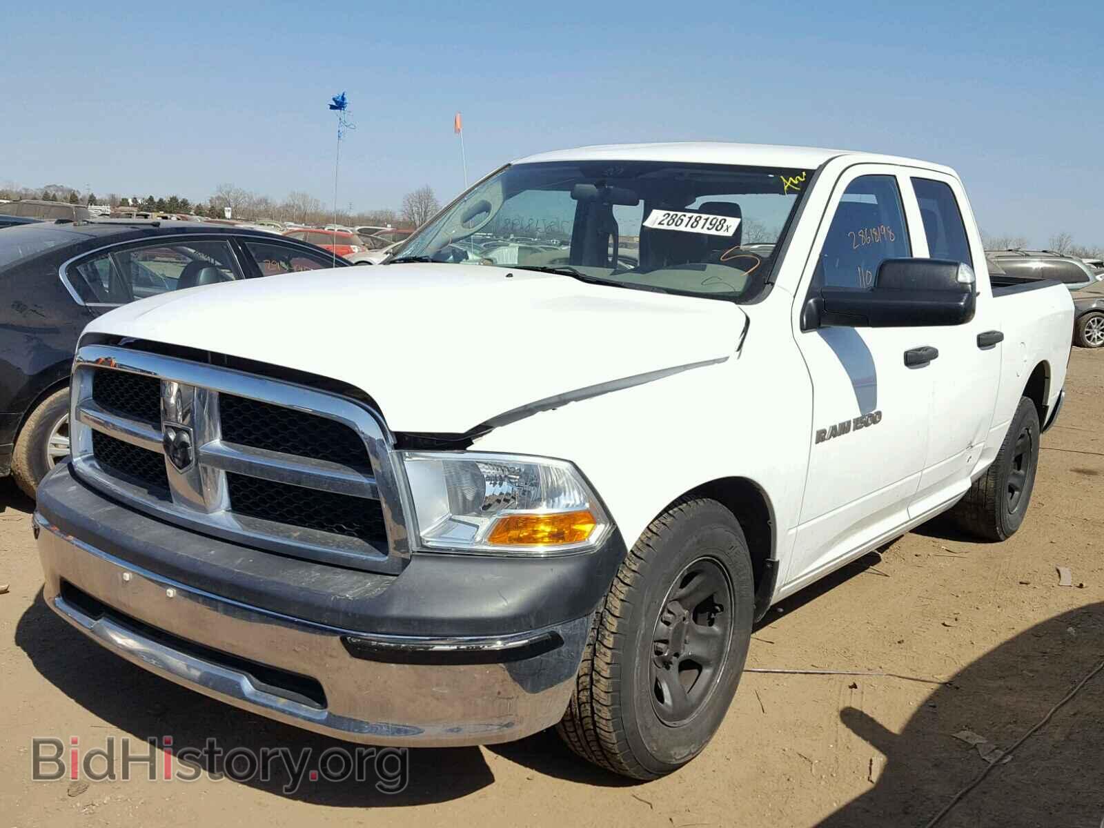 2011 DODGE RAM 1500 - VIN: 1D7RB1GP9BS599312 - Фото 2