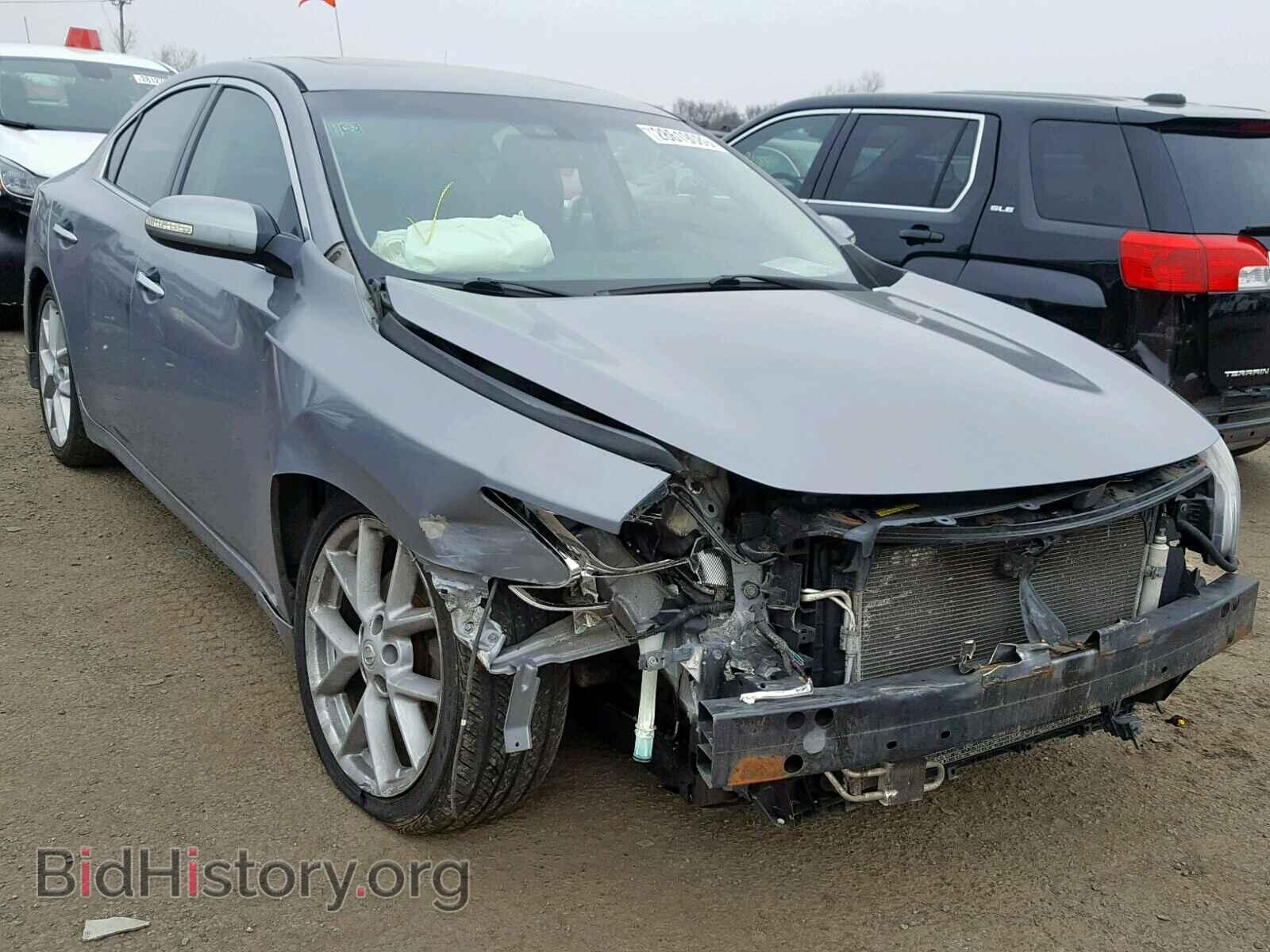 Photo  - NISSAN MAXIMA S 2009