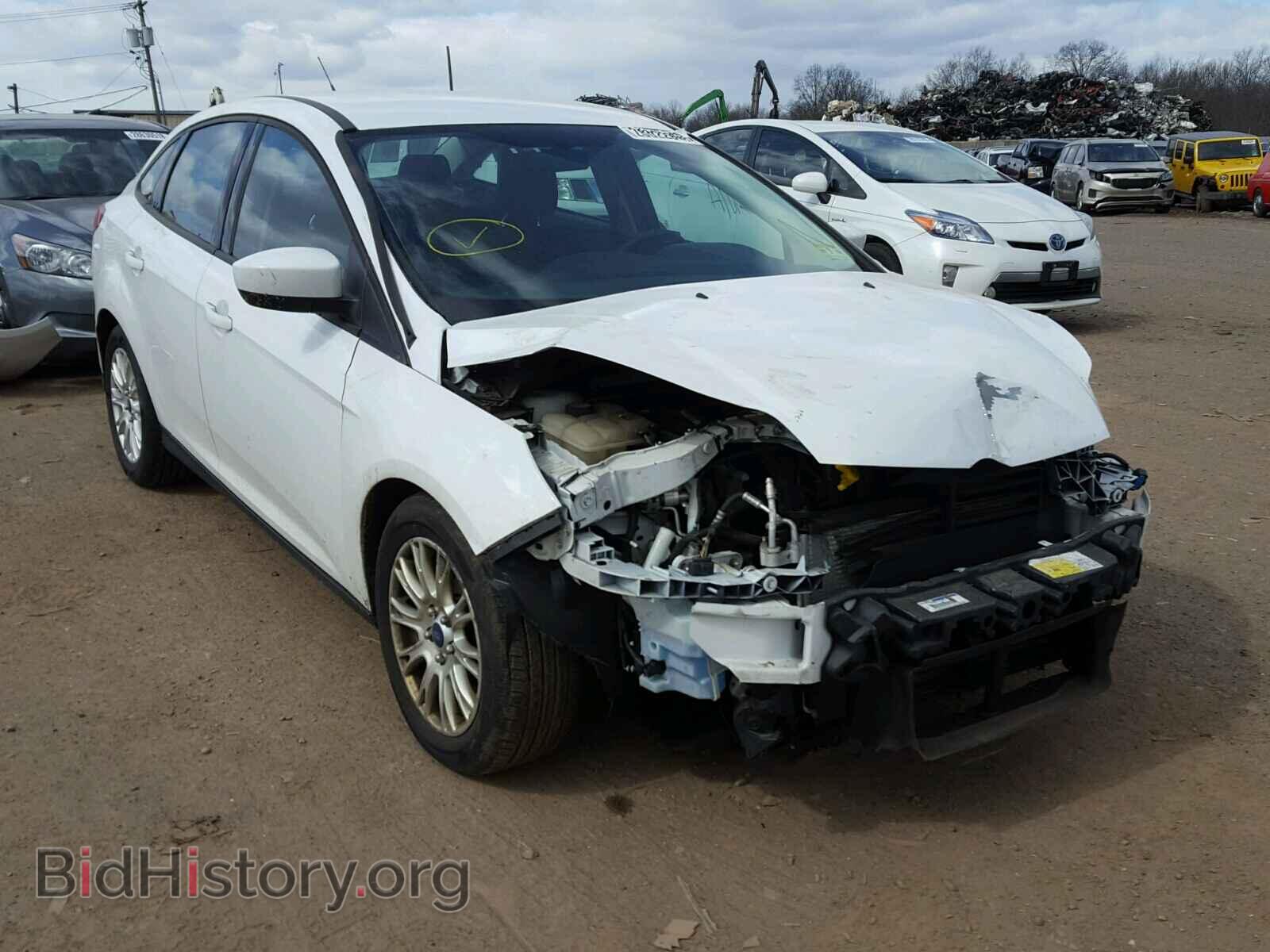 Photo 1FAHP3F22CL239261 - FORD FOCUS 2012