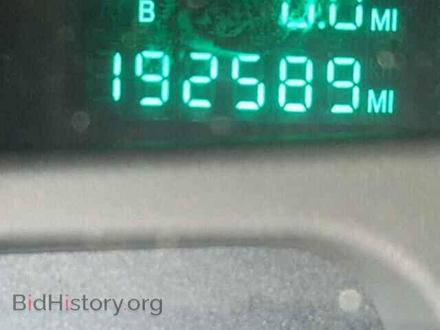 2002 CADILLAC DEVILLE - VIN: 1G6KD54Y52U161551 - Фото 8
