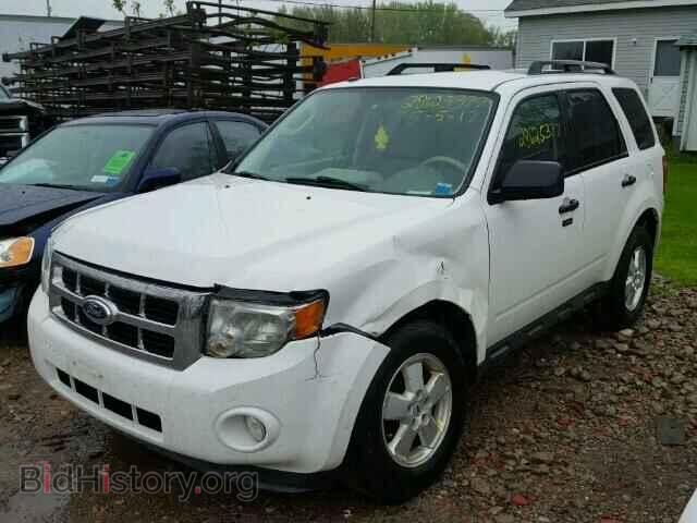 2011 FORD ESCAPE - VIN: 1FMCU9D70BKB74232 - Фото 2