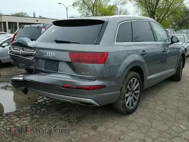 2017 AUDI Q7 - VIN: WA1VAAF79HD033946 - Фото 4