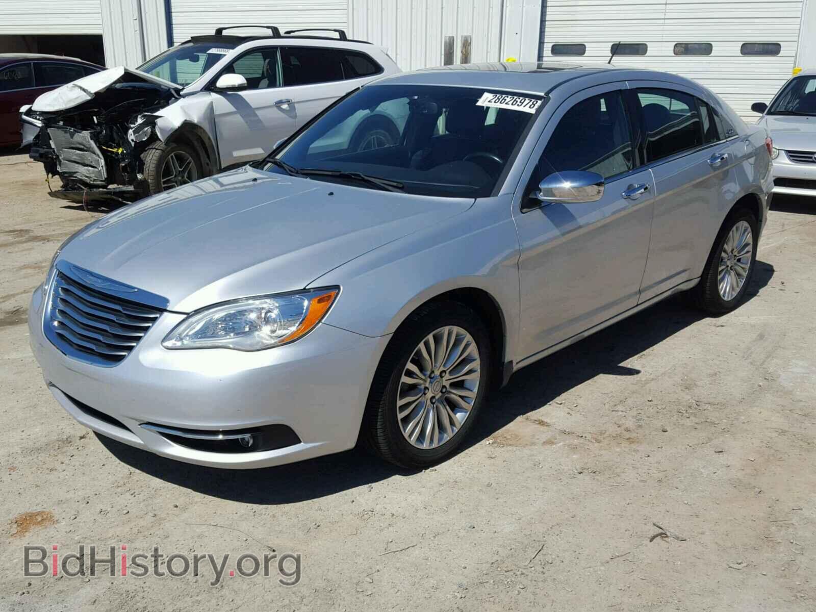 2011 CHRYSLER 200 - VIN: 1C3BC2FG5BN580825 - Фото 2