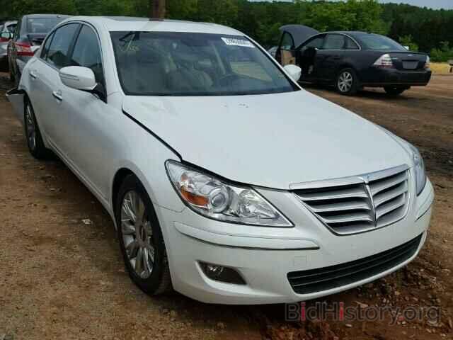 Photo KMHGC4DE8BU132188 - HYUNDAI GENESIS 2011