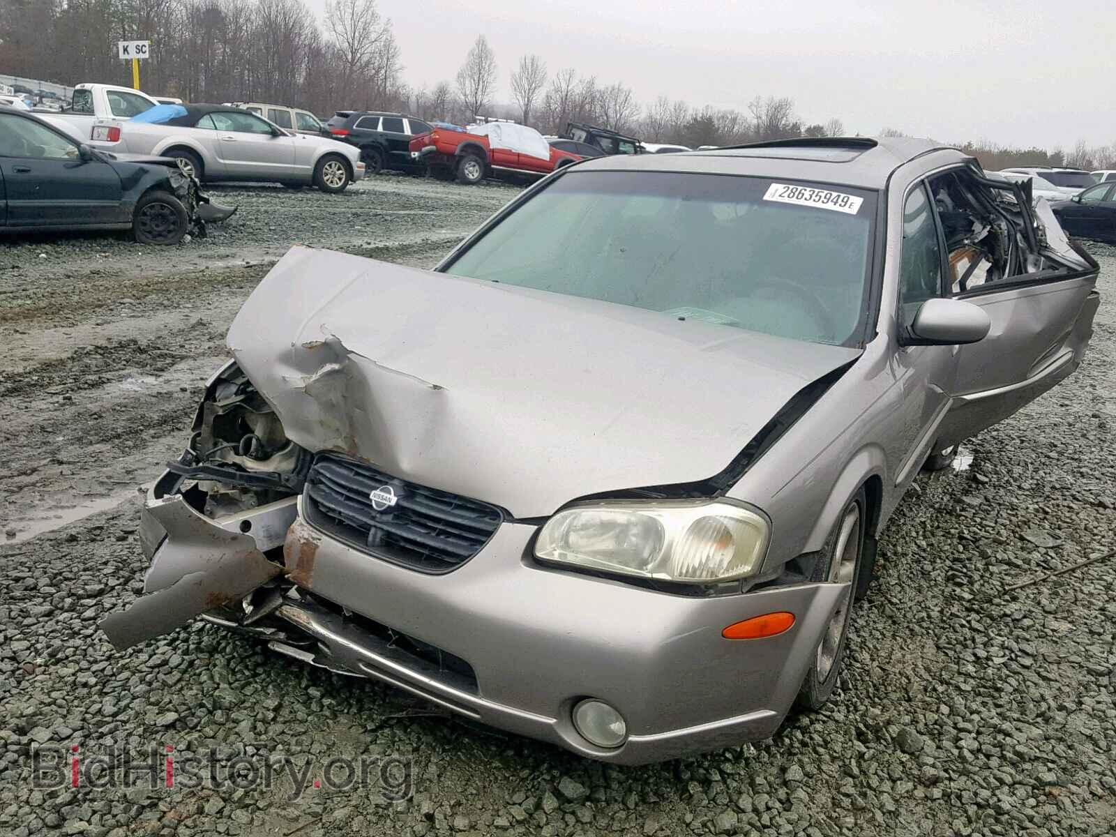 2000 NISSAN MAXIMA - VIN: JN1CA31A4YT021370 - Photo 2