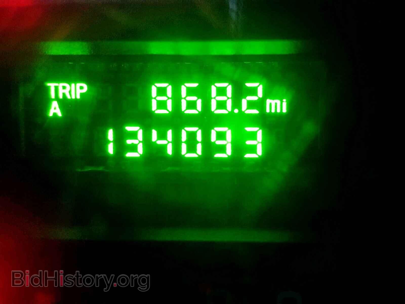 2011 FORD ECONOLINE - VIN: 1FDSS3EL4BDB36761 - Фото 8