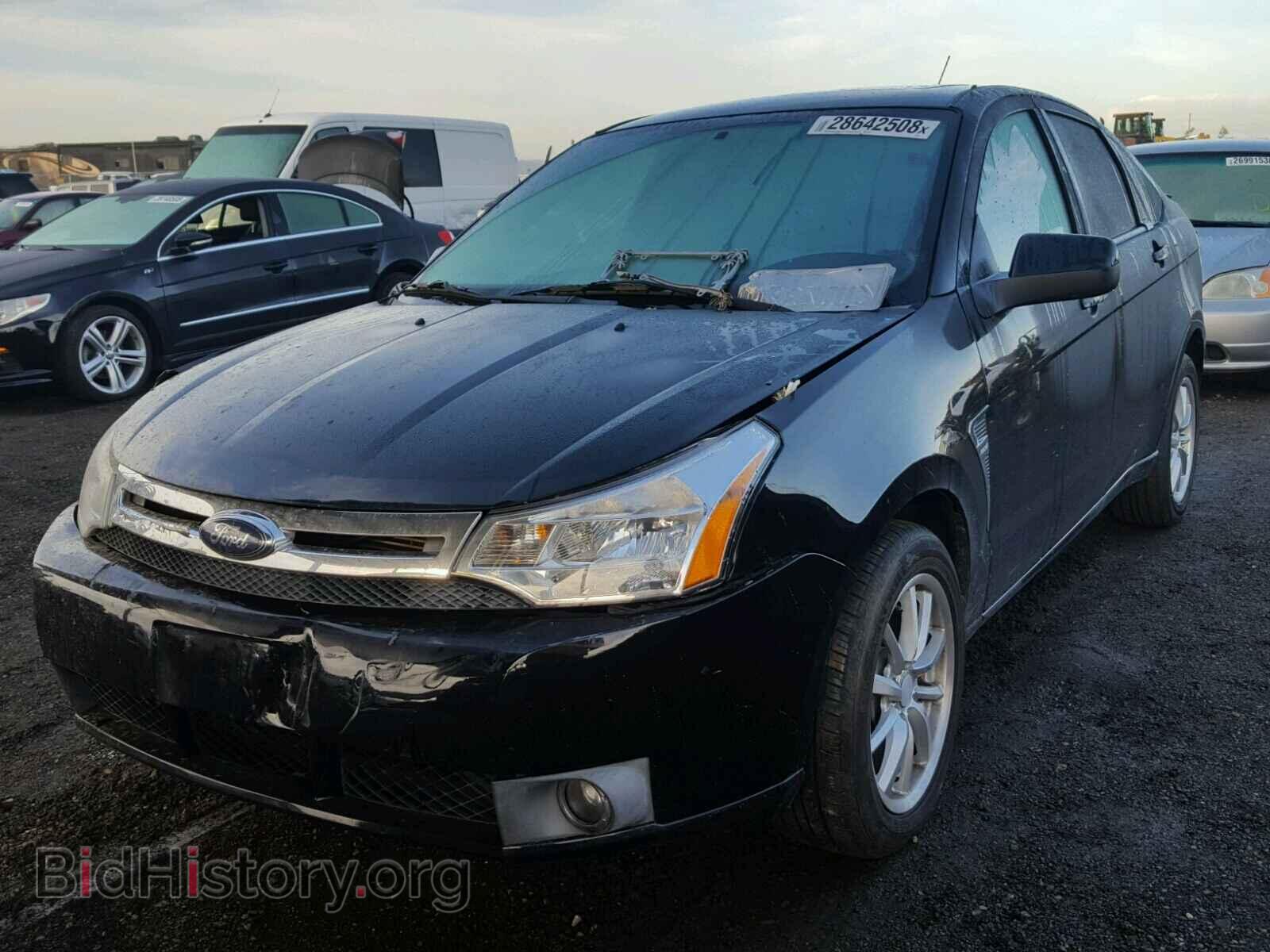 2008 FORD FOCUS - VIN: 1FAHP35N88W152854 - Фото 2