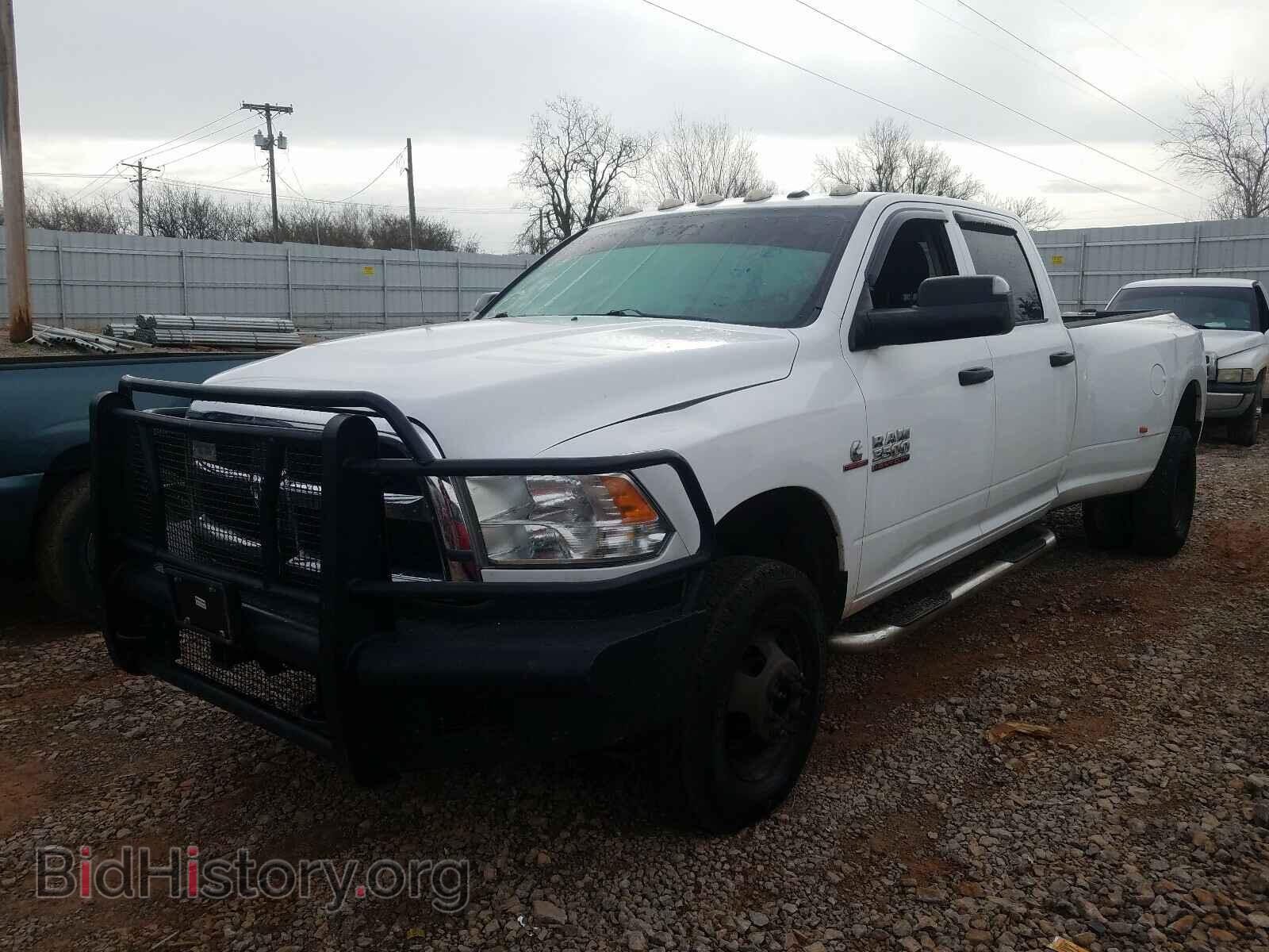 2014 RAM 3500 ST - VIN: 3C63RRGL8EG245792 - Фото 2