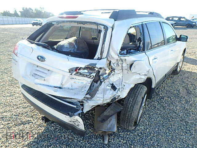 2010 SUBARU OUTBACK - VIN: 4S4BRDCC9A2384230 - Photo 4
