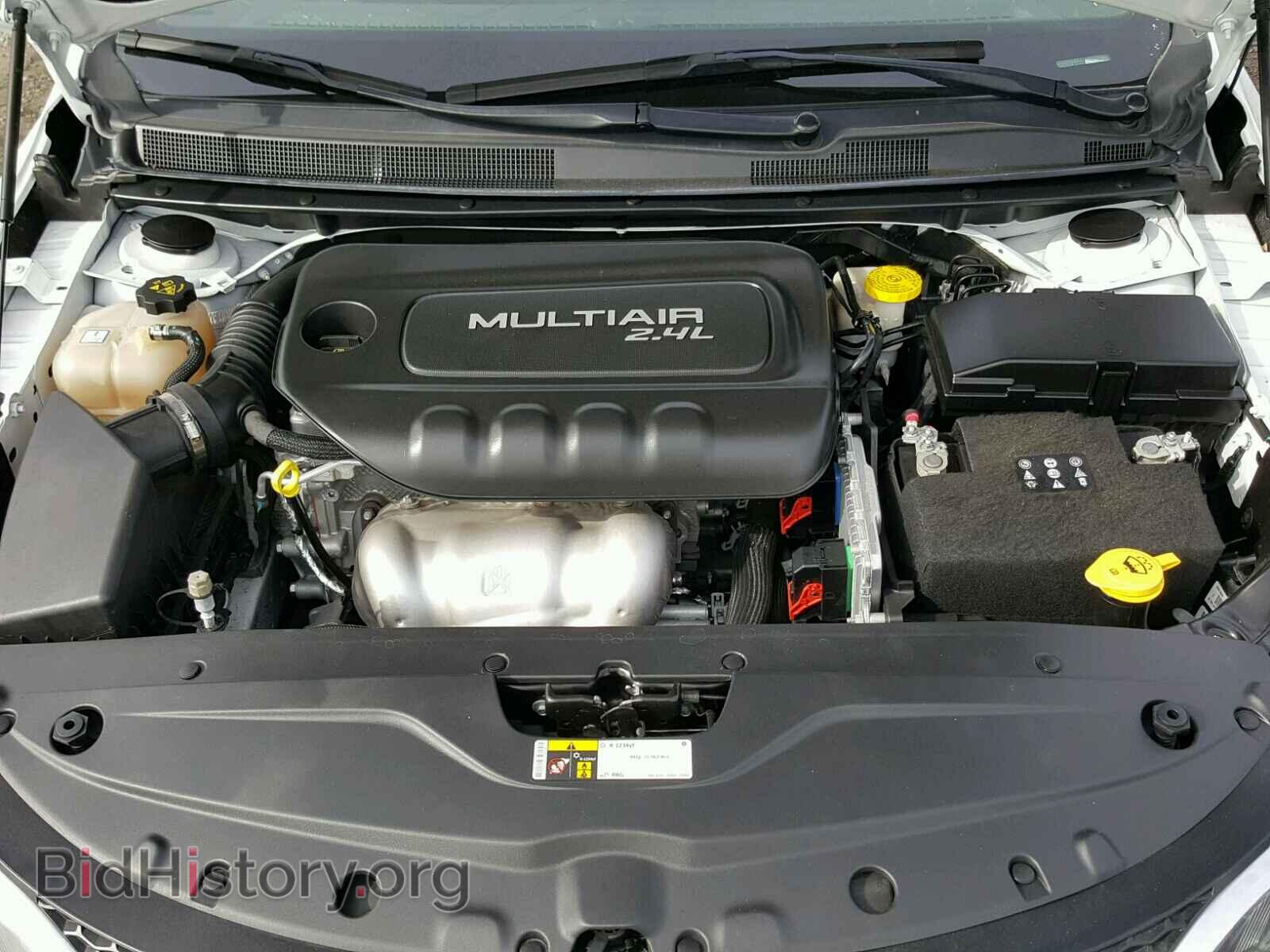 2016 CHRYSLER 200 - VIN: 1C3CCCAB8GN149487 - Фото 7