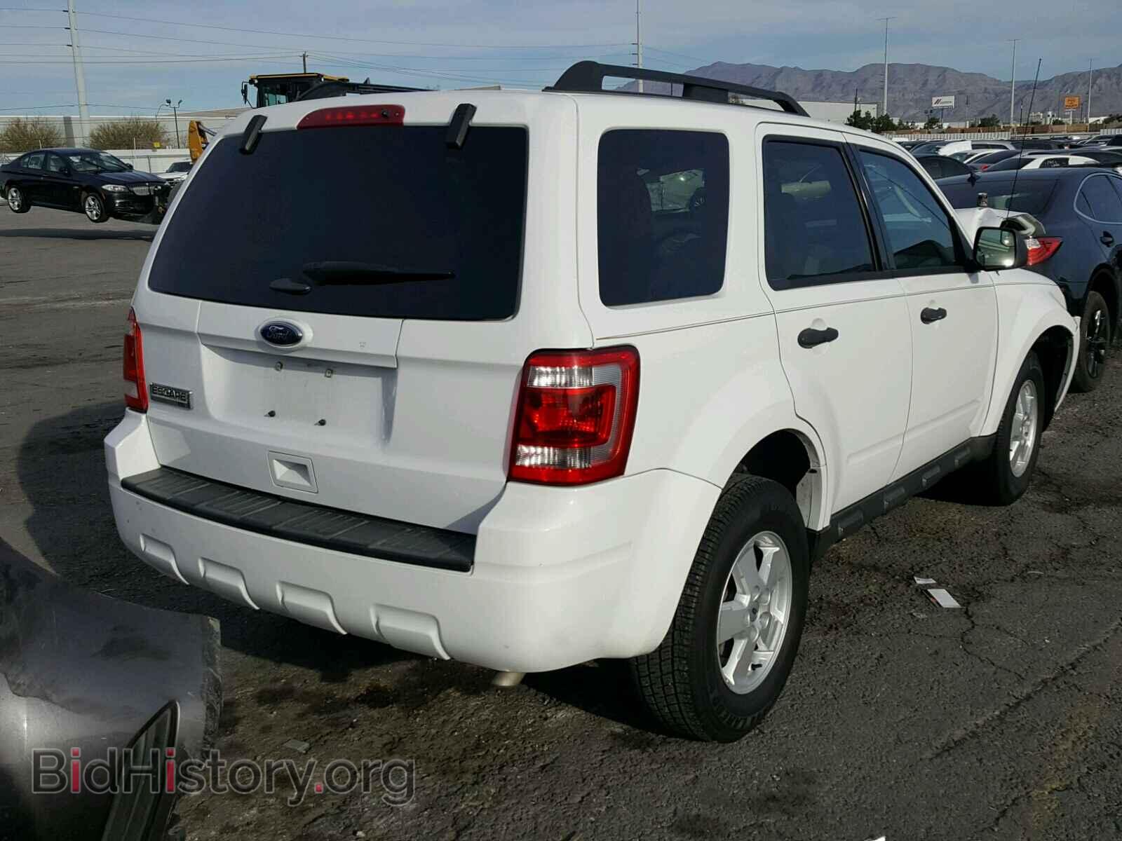 2011 FORD ESCAPE - VIN: 1FMCU0D74BKB54321 - Photo 4