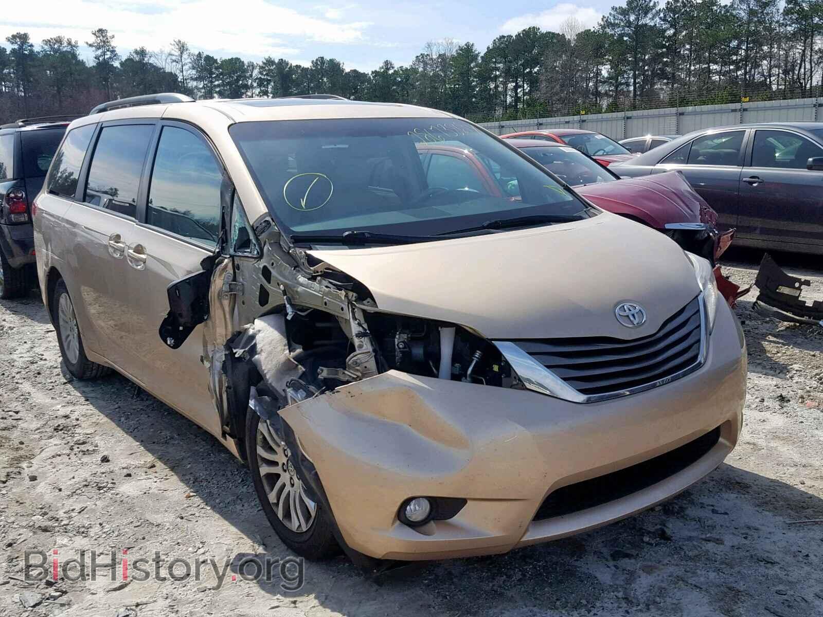 Photo 5TDYK3DC4ES451715 - TOYOTA SIENNA XLE 2014