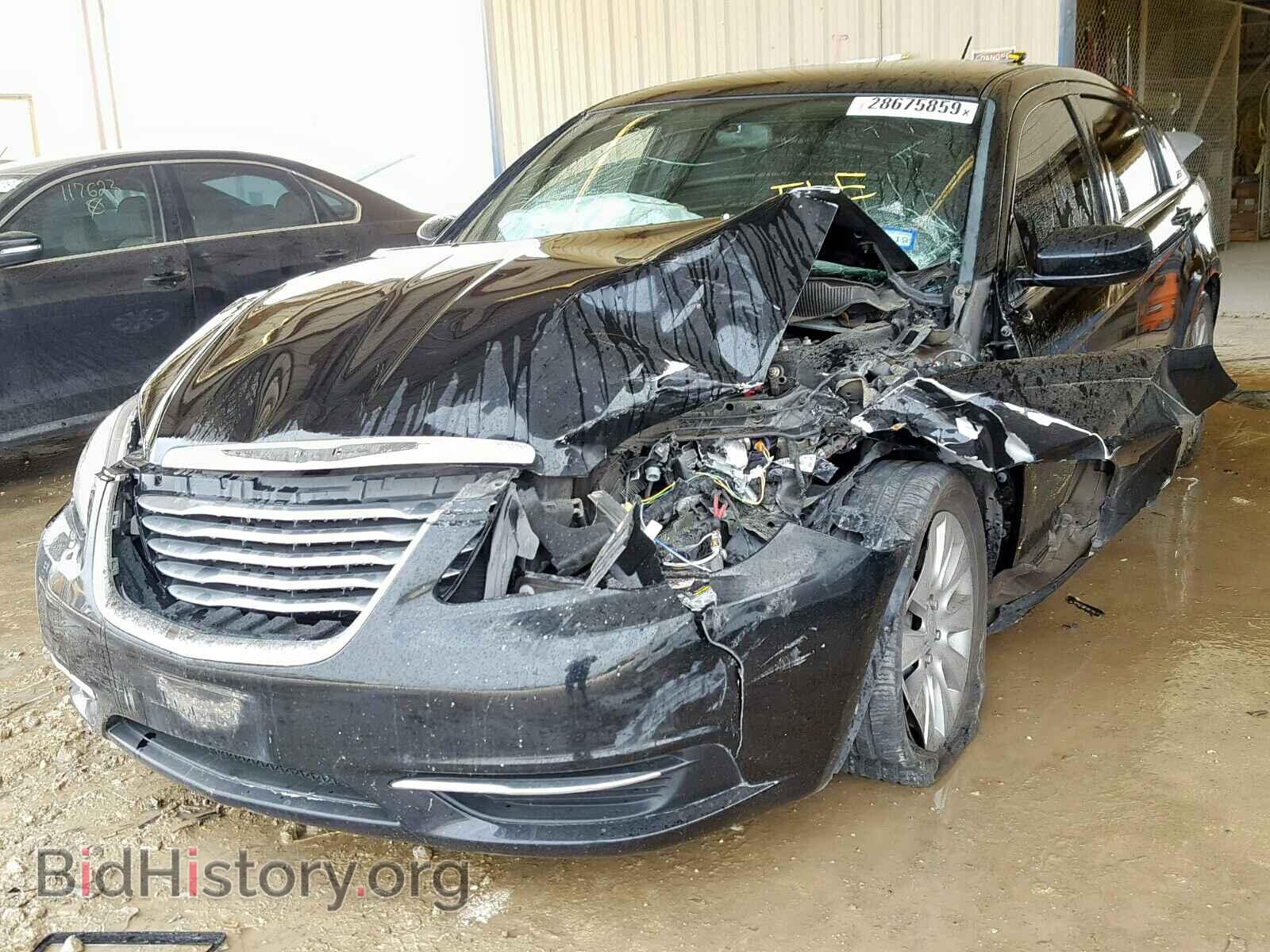 2014 CHRYSLER 200 - VIN: 1C3CCBAB5EN212469 - Фото 2